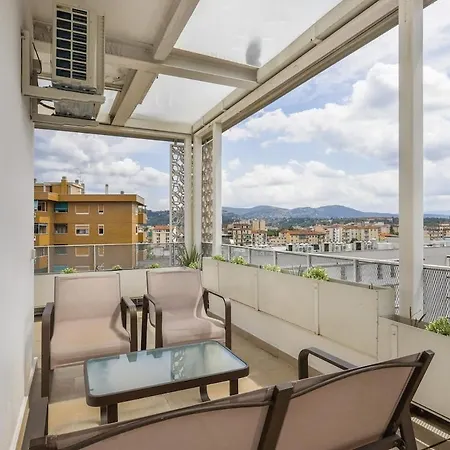 Lejlighed Modern Penthouse With Terrace And Parking