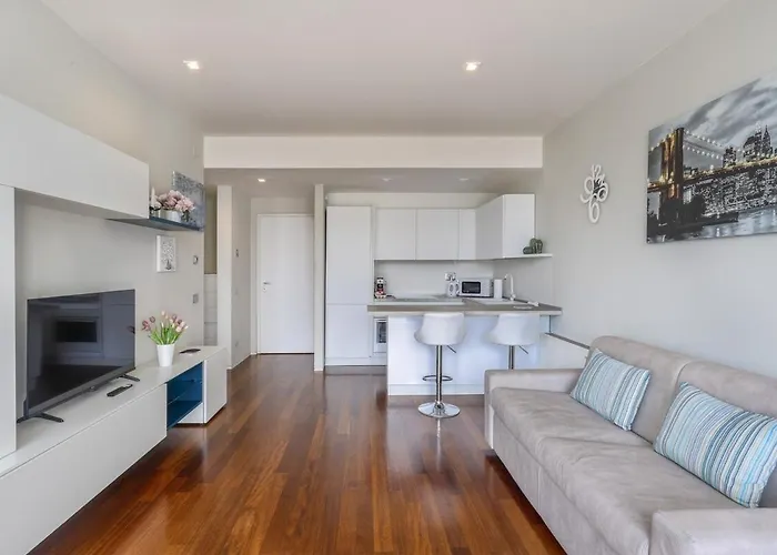 Modern Penthouse With Terrace And Parking فلورنس