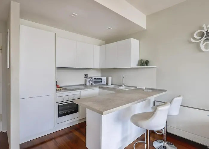 شقة Modern Penthouse With Terrace And Parking